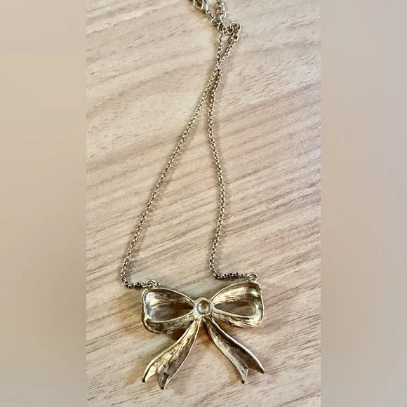 BETSY JOHNSON BOW POLKA DOT NECKLACE 16” - Picture 4 of 4